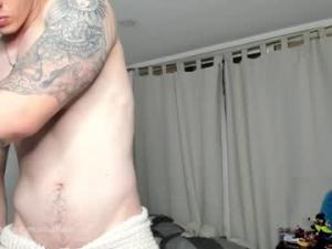 jhonny_macallanChaturbate screenshot 2024-09-17