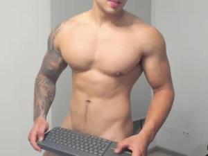 nicolasmuscleChaturbate screenshot 2024-07-19