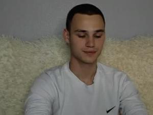 robert10211Chaturbate screenshot 2024-08-04